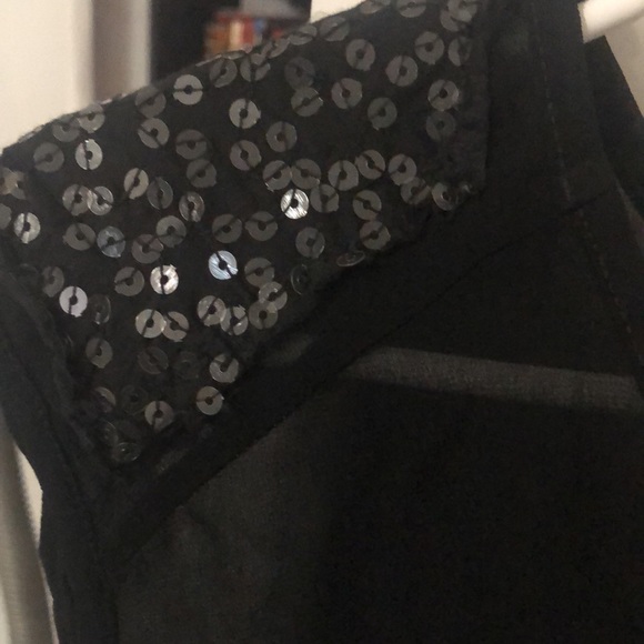Black mesh tank with sequence shoulders - Picture 2 of 3
